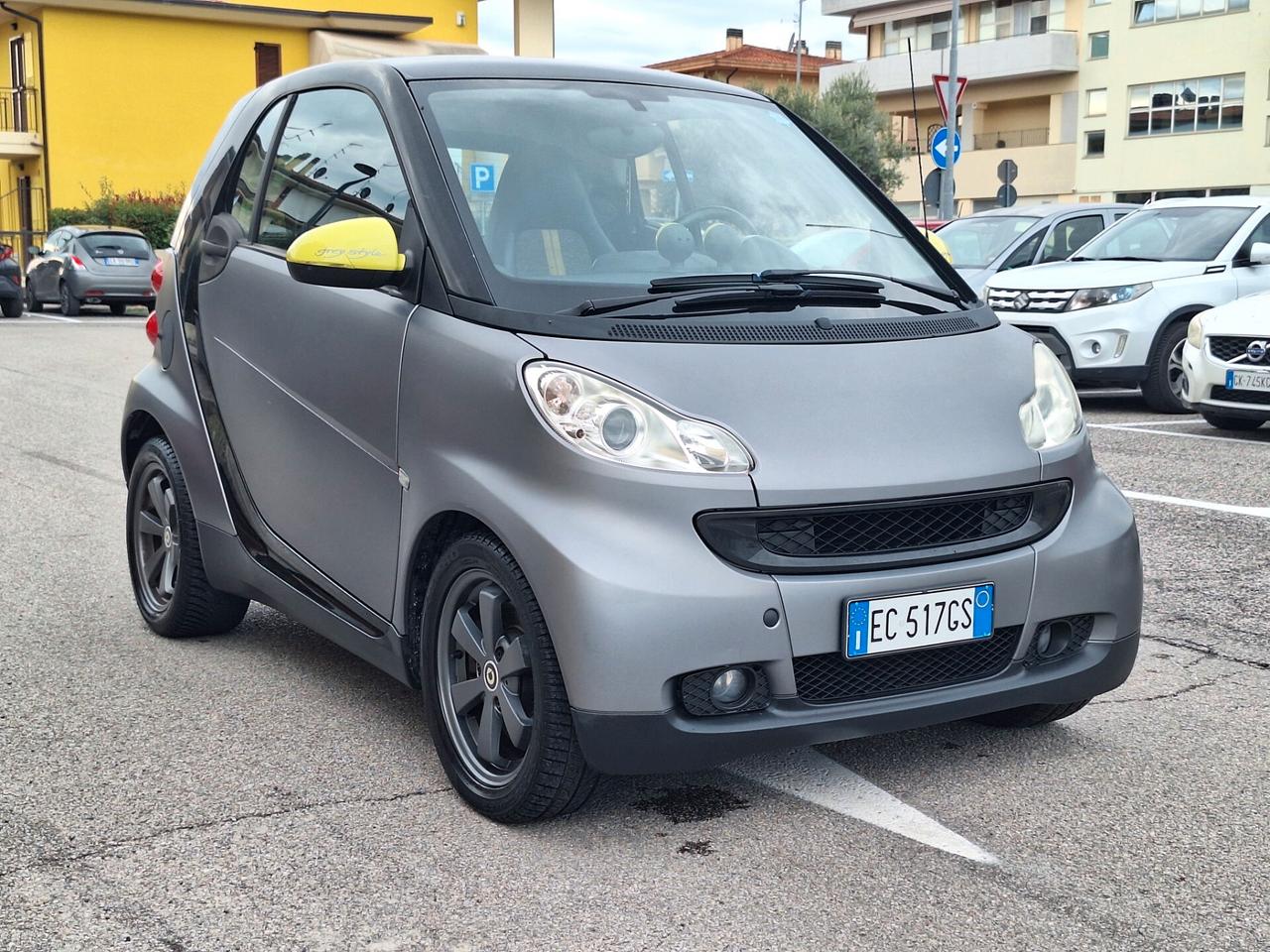 Smart ForTwo 1000 52 kW MHD coupé GRYN PASSION GRIGIO OPACO NEOPATENTATI