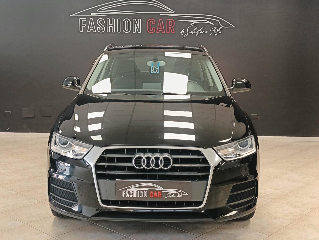 Audi Q3 2.0 TDI 120 CV Business