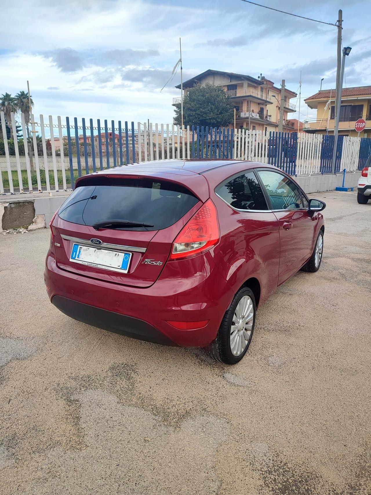 Ford Fiesta 1.4 TDCi 68CV 3 porte Titanium