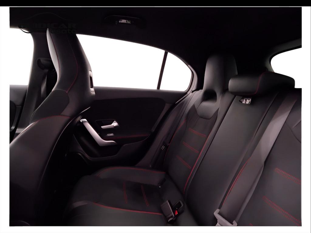Mercedes-Benz Classe A - W177 2018 - A 180 d Premium auto