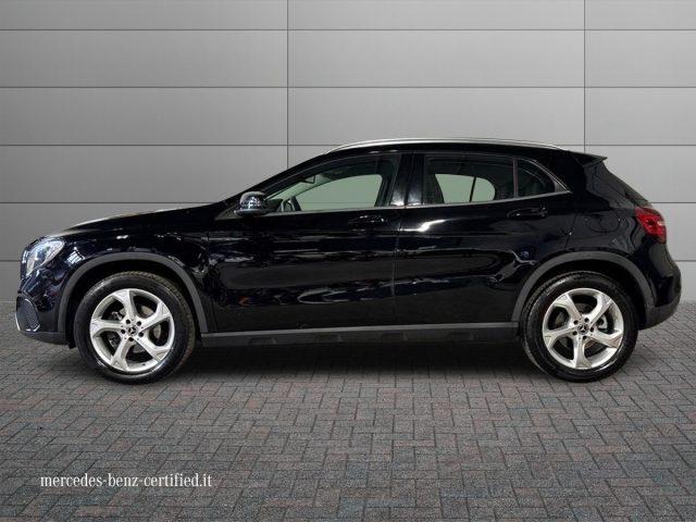 MERCEDES-BENZ GLA 200 d Automatic Sport