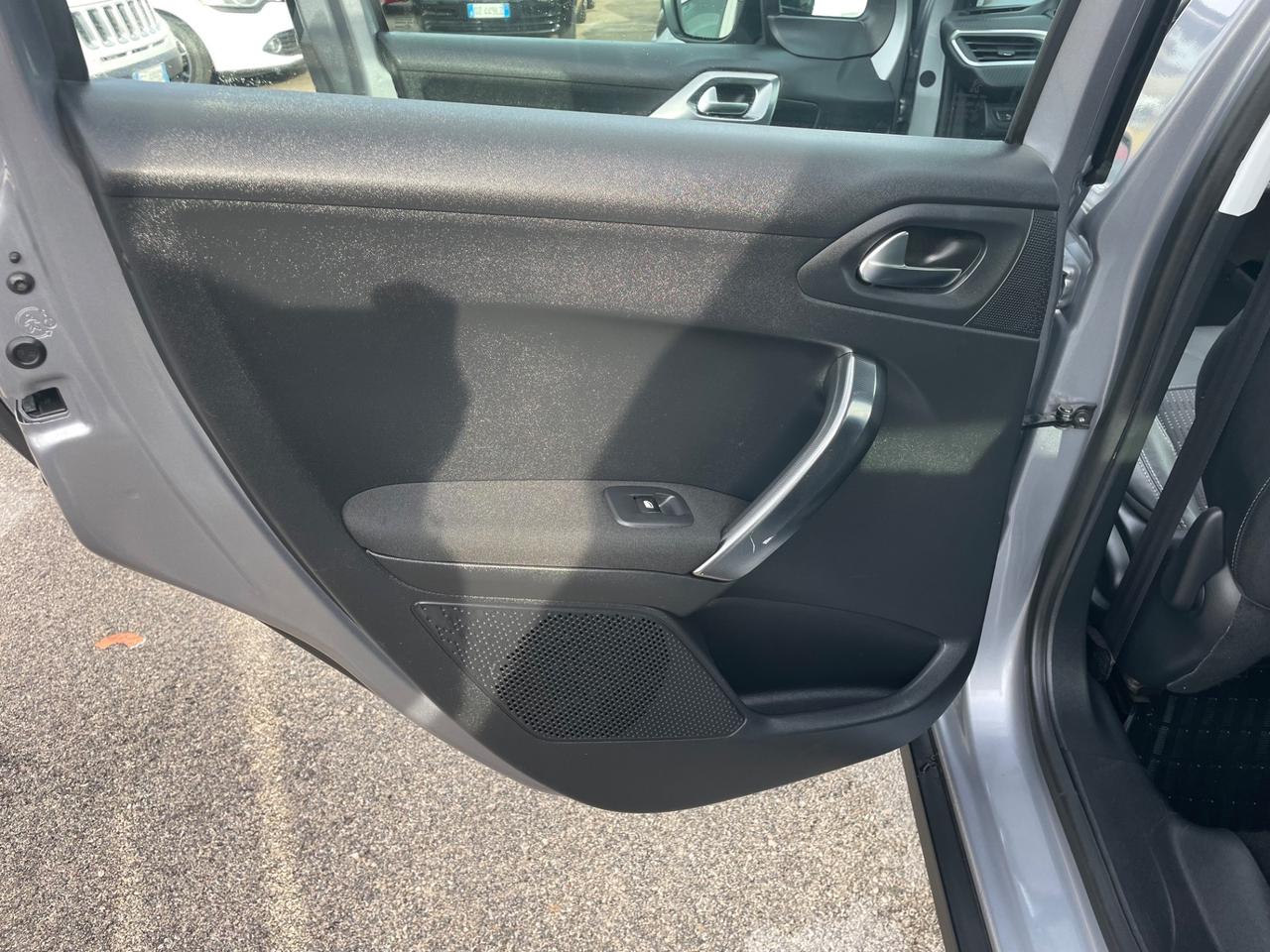 PEUGEOT 2008 1.6 DIESEL 92 (CV) 2015