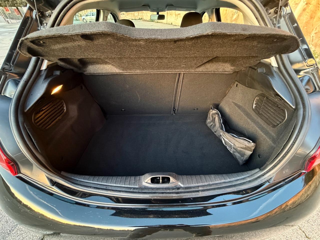 Peugeot 208 Active/1.0 68 CV/MOTORE REVISIONATO