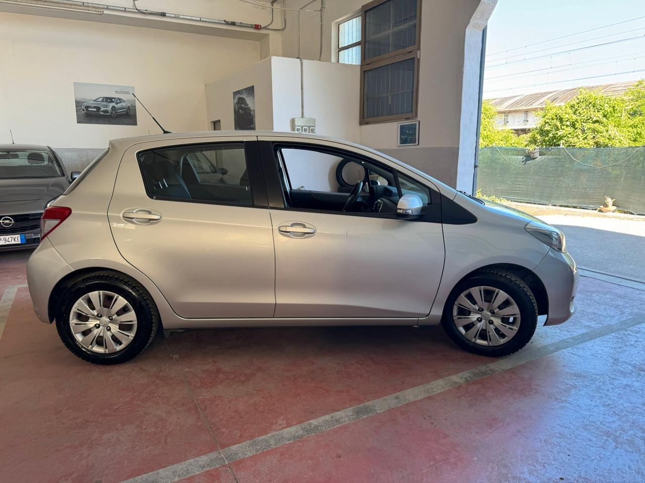 Toyota Yaris 1.0 5 porte Per Neopatentati