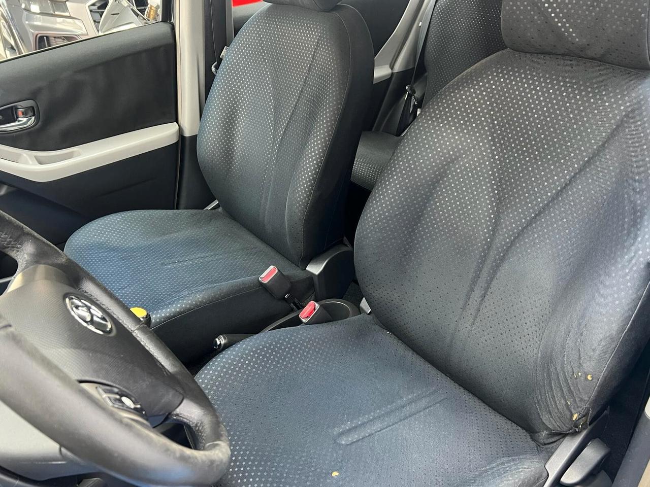 Toyota Yaris 1.0 Benzina 69Cv - Ok neopatentati