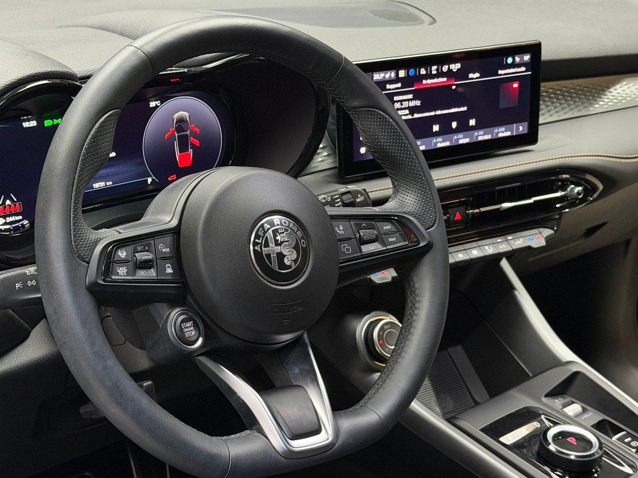 Alfa Romeo Tonale 1.3 phev Sprint Q4 280cv at6