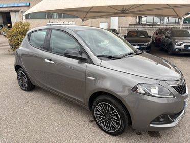 Lancia Ypsilon 1.0 FireFly 5 porte S&S Hybrid Gold Plus