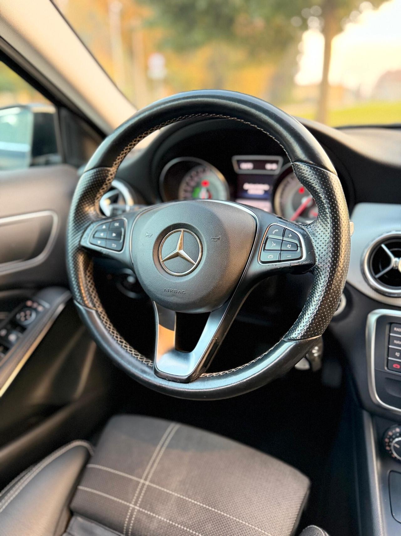 Mercedes-benz GLA 200 d Automatic NEOPATENTATI