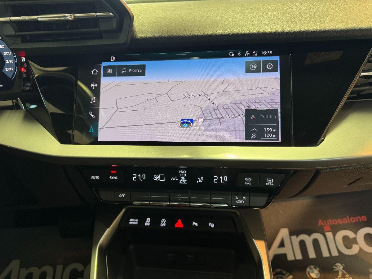 AUDI A3 SPB 30 TDI 116 CV S-tronic S-line/Cockpit