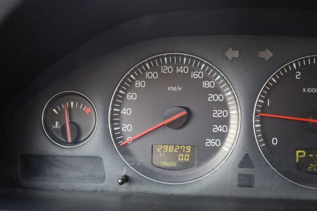 VOLVO XC90 2.4 D5 163 CV Automatica AWD EXPORT o COMMERCIANTI