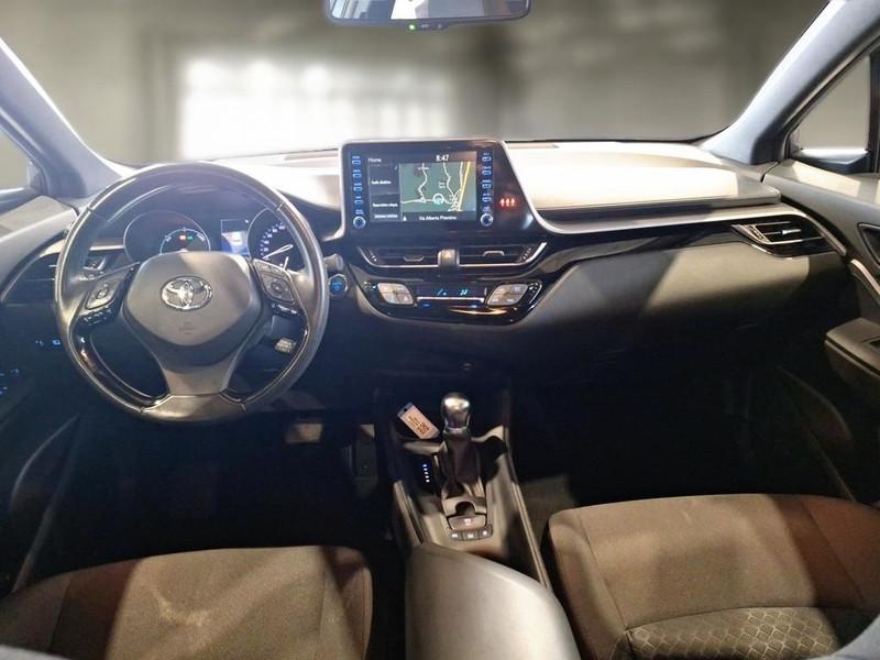 TOYOTA C-HR 1.8H 98CV E-CVT Business