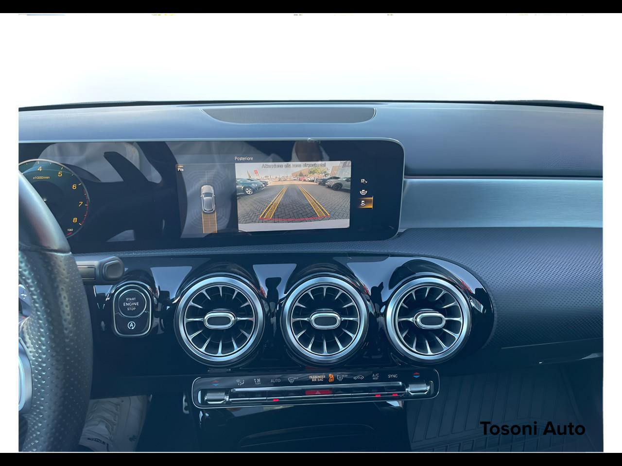 Mercedes-Benz A 200 Premium auto