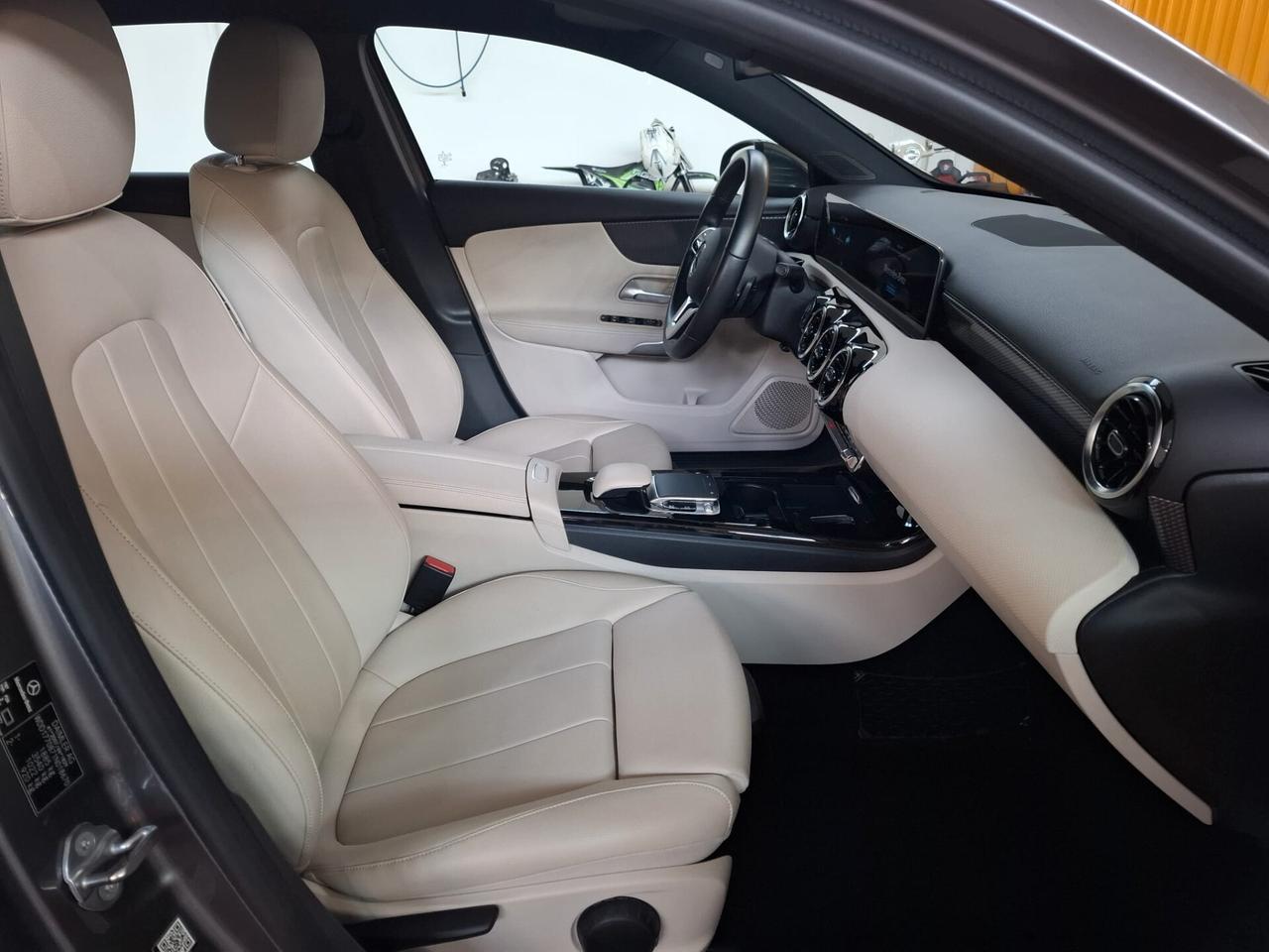 Mercedes-benz A 200 Premium full optional