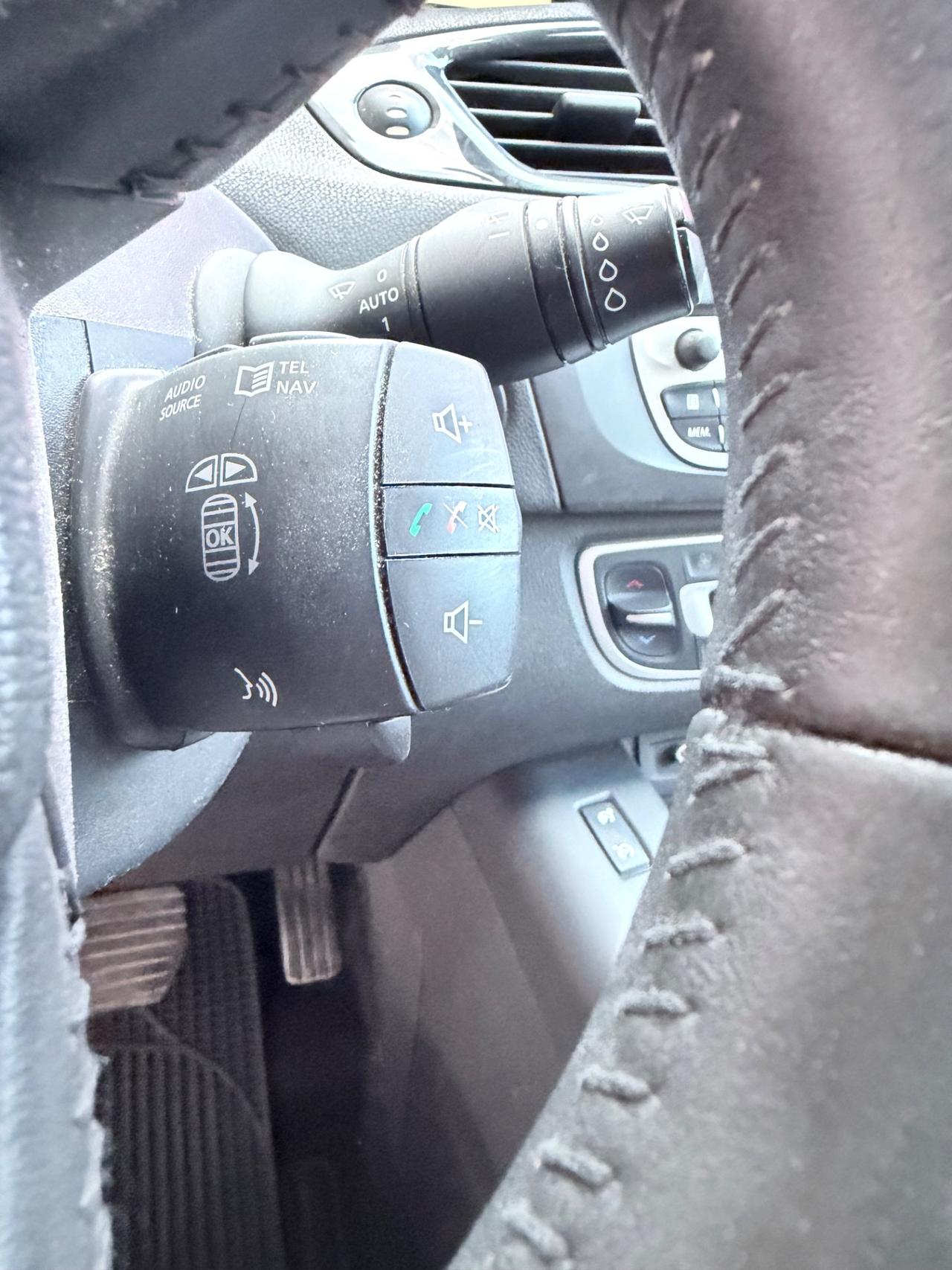 Renault Scénic X-Mod 1.5 dCi 110CV EDC Luxe
