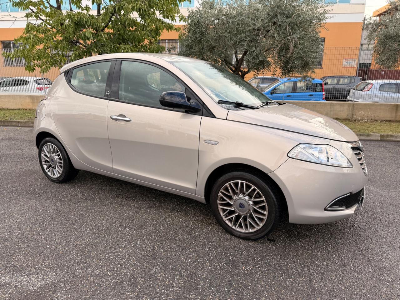 Lancia Ypsilon 1.2 69 CV 5 porte GPL Ecochic Gold