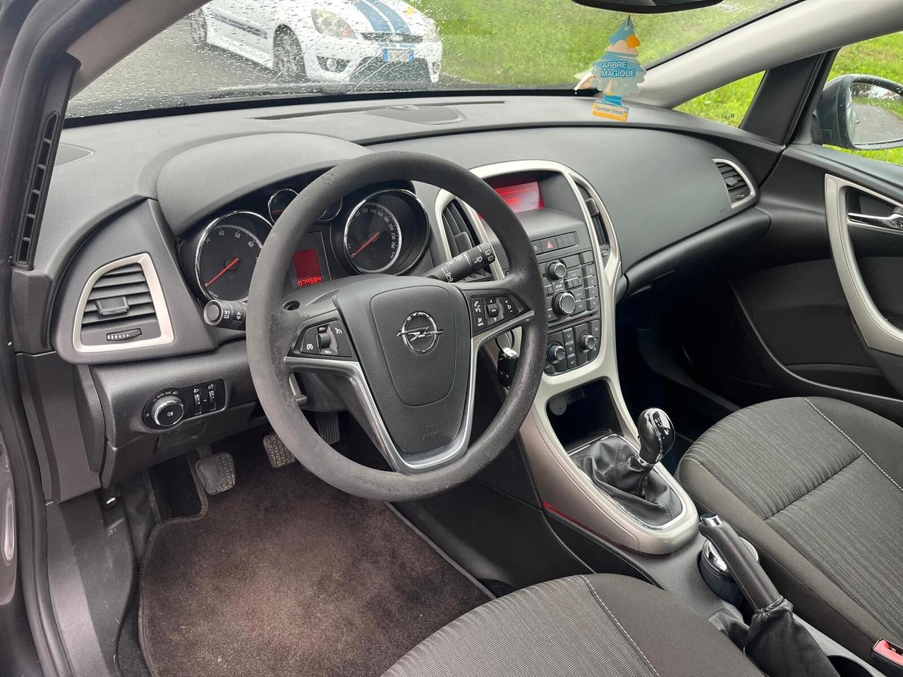 Opel Astra 1.4 turbo 100cv