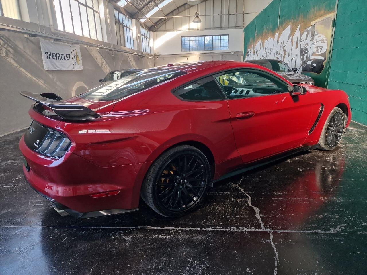 Ford Mustang 5.0 V8 GT Manuale