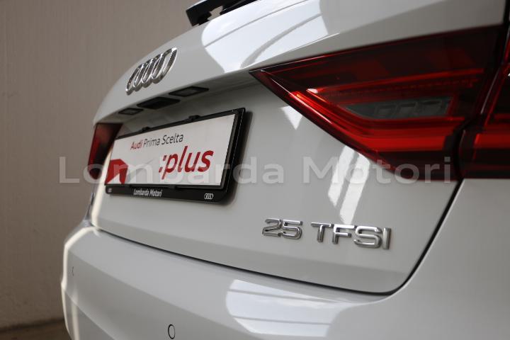 Audi A1 Sportback 25 1.0 tfsi Advanced