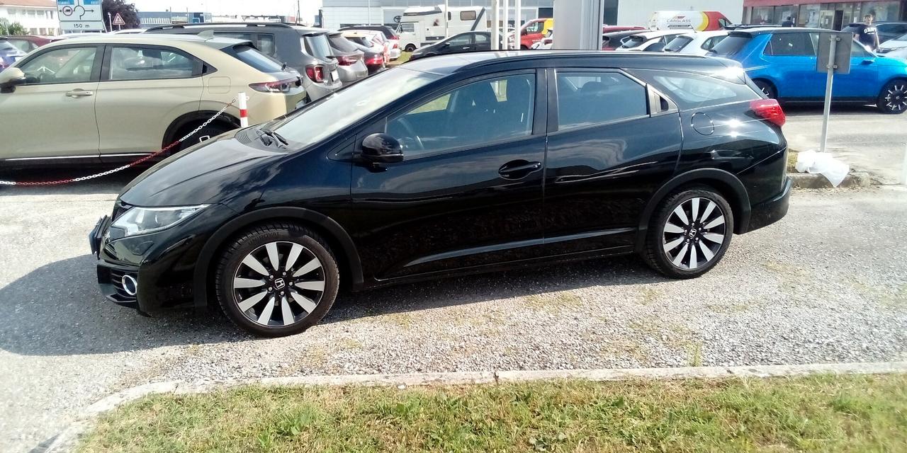 Honda Civic Tourer 1.6 i-DTEC Elegance Navi