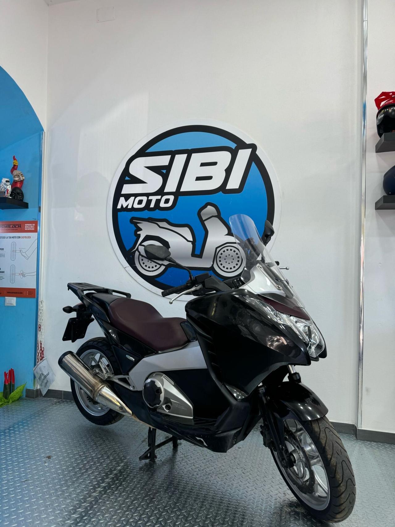 HONDA INTEGRA 700