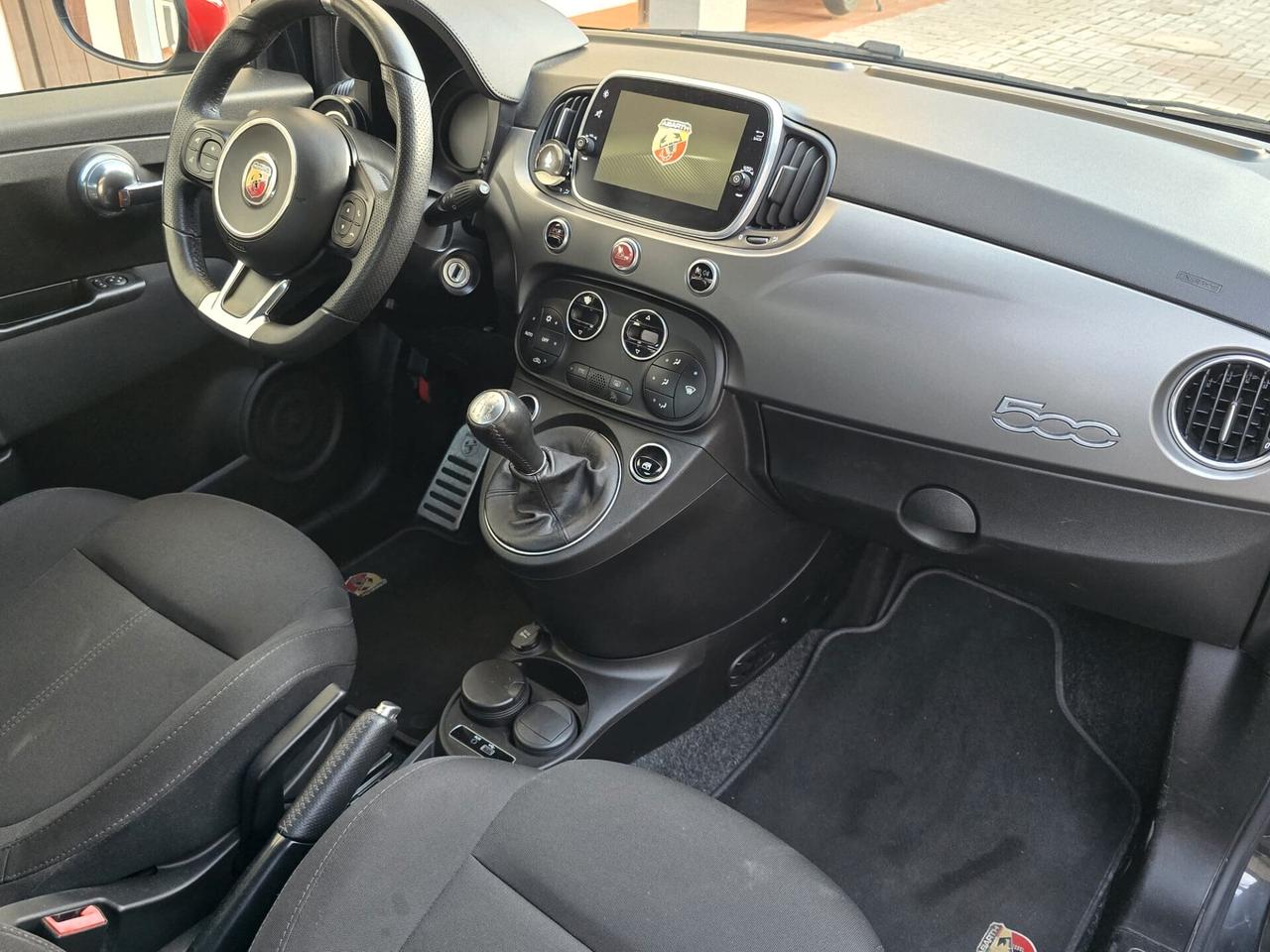 Abarth 595 1.4 Turbo T-Jet 160 CV Pista leggere descrizione