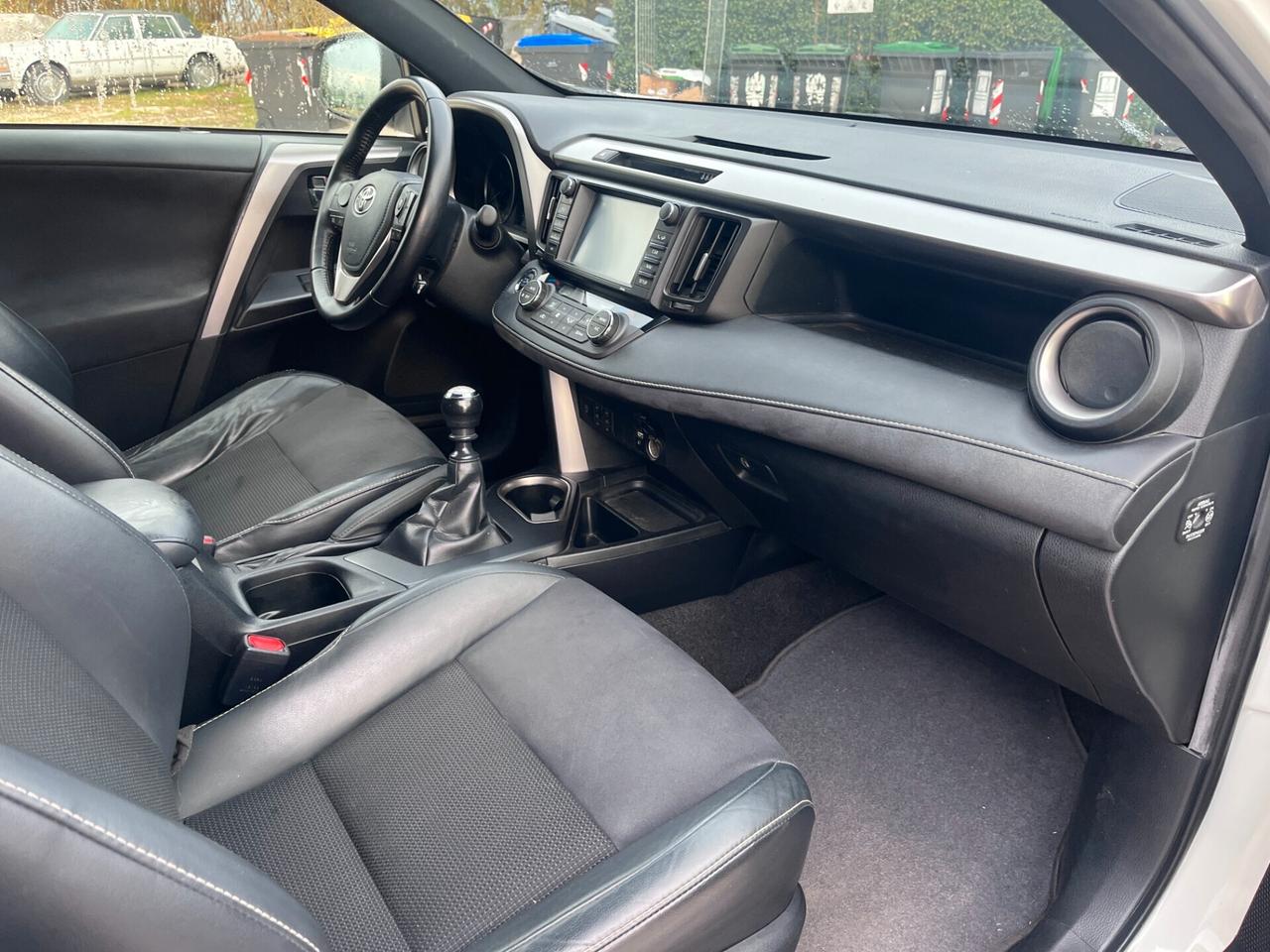 Toyota RAV 4 RAV4 2.0 D-4D 2WD Active