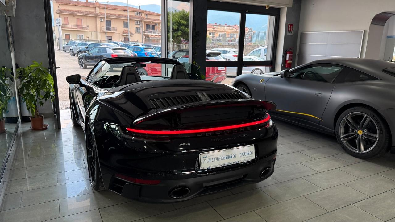 PORSCHE 992 GTS CABRIO UFF ITALIA