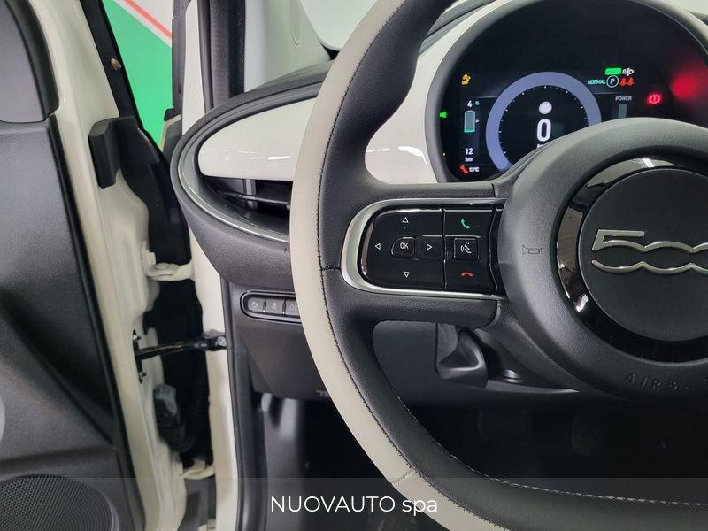 FIAT 500 Electric La Prima 3+1 118cv