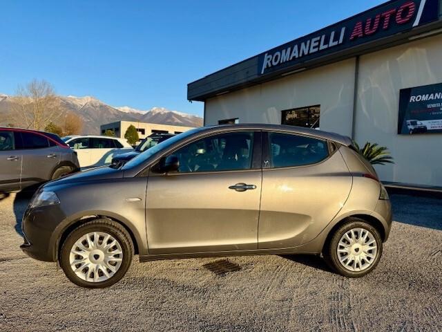 Lancia Ypsilon 1.2 69 CV 5 porte S&S Gold