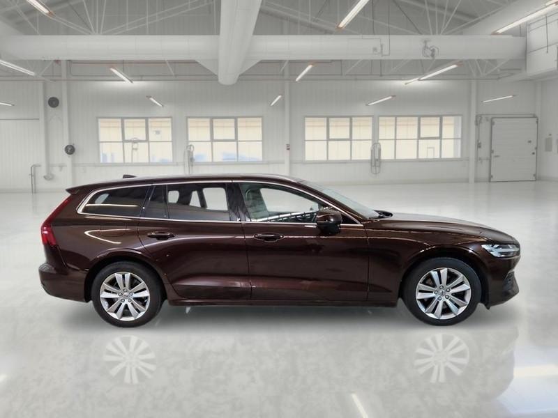 VOLVO V60 B4 D autom. Momentum Business Pro WAGON