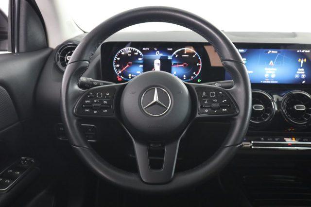 MERCEDES-BENZ CLA sse GLA GLA 180 d Automatic Business