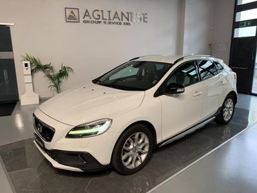 VOLVO V40 Cross Country D2 Summum