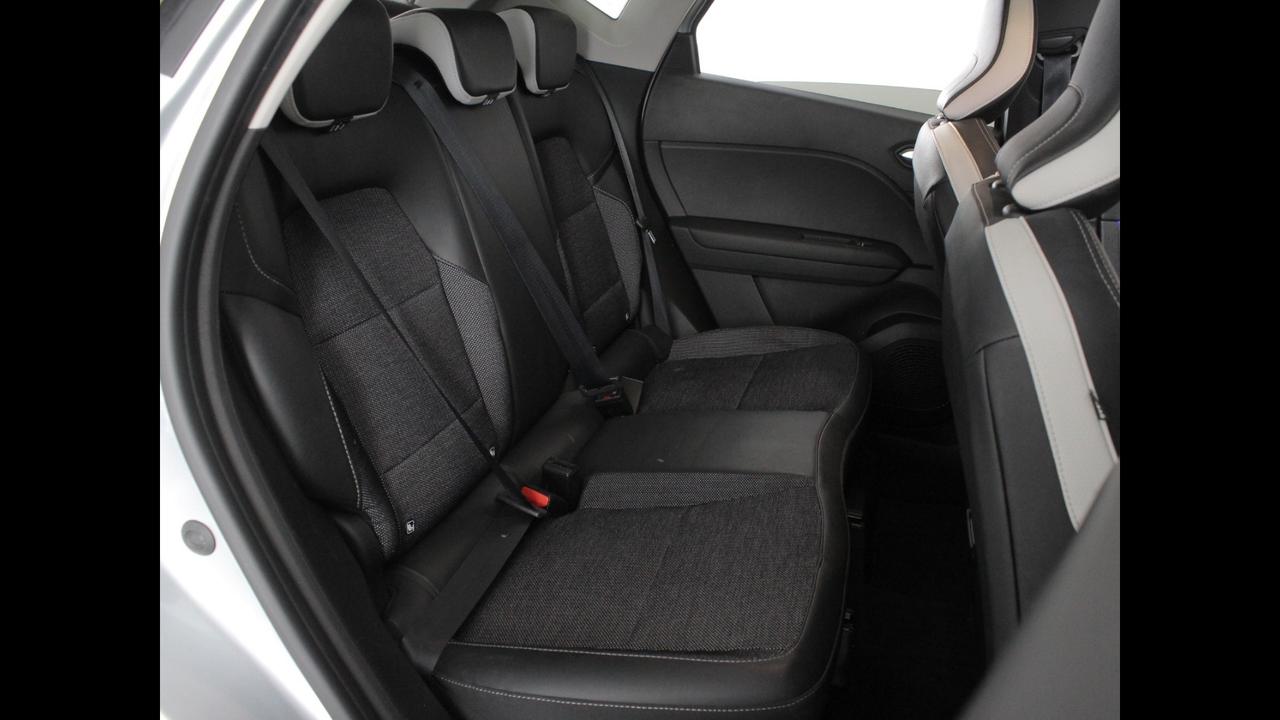 RENAULT Captur II 2019 - Captur 1.6 E-Tech hybrid Intens 145cv auto