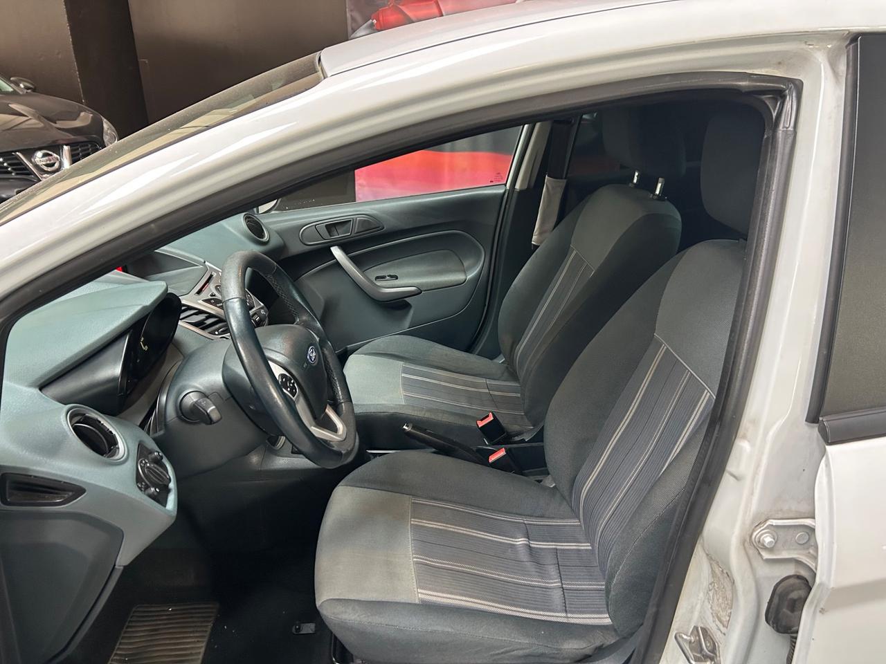 Ford Fiesta 1.4 TDCi 68cv 5p. Titanium