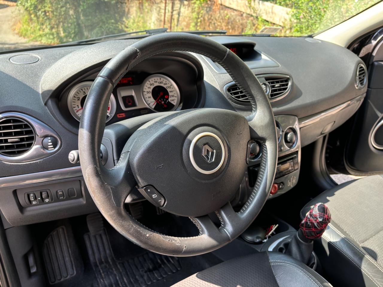 Renault Clio 1.2 16V 5 porte Le Iene
