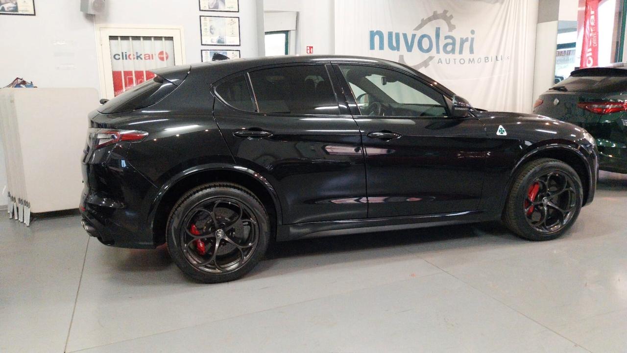 Alfa Romeo Stelvio 2.9 Bi-Turbo V6 510 CV AT8 Quadrifoglio