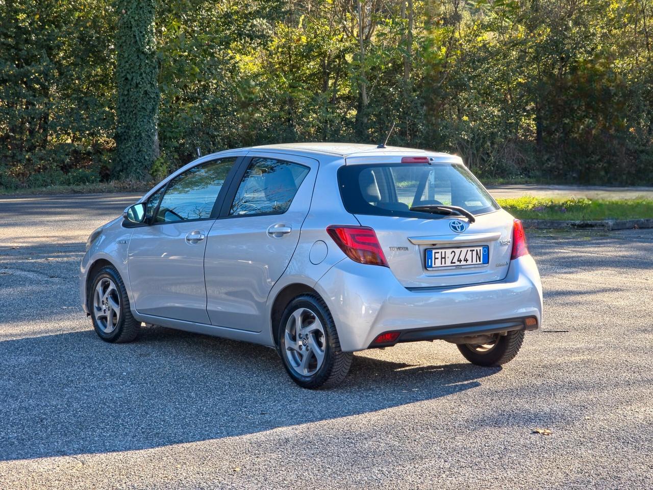 Toyota Yaris 1.5 Hybrid 5 porte Active 2017-E6B Automatico NEO