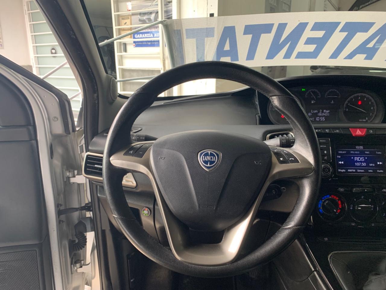 Lancia Ypsilon 1.2 69 CV 5 porte GPL Ecochic Platinum