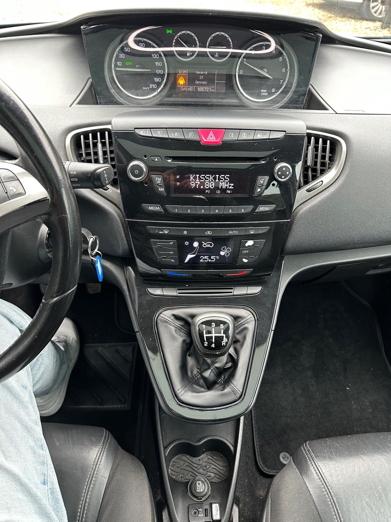 Lancia Ypsilon 1.2 69 CV 5 porte S&S Platinum