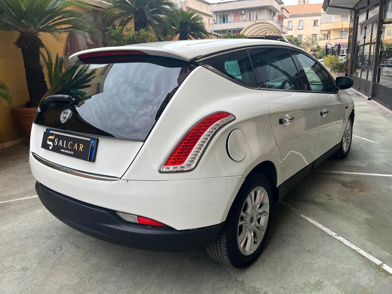 Lancia Delta 1.6 MJT 105 CV 2012