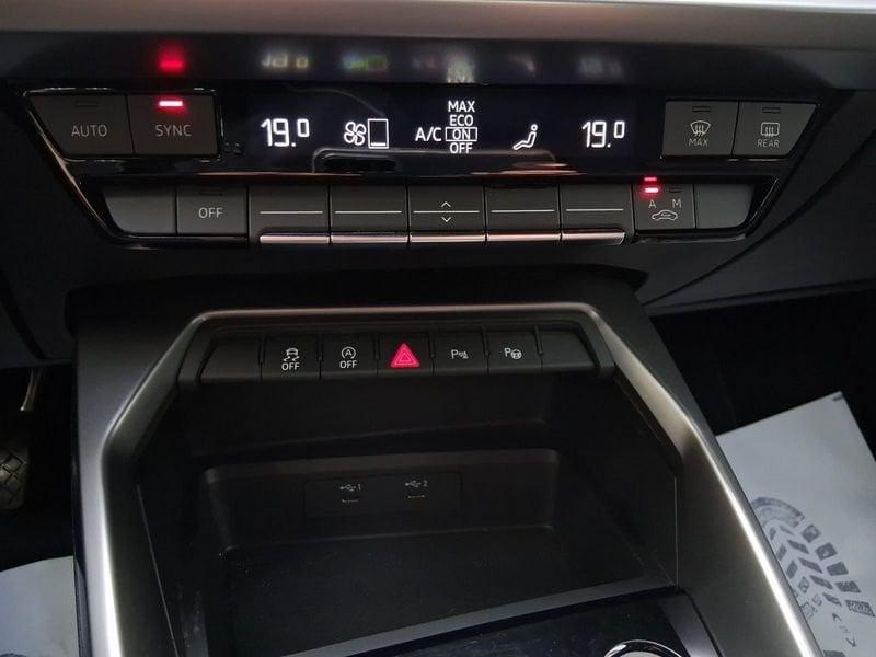 Audi A3 Sportback 30 g-tron S tronic Business Advanced