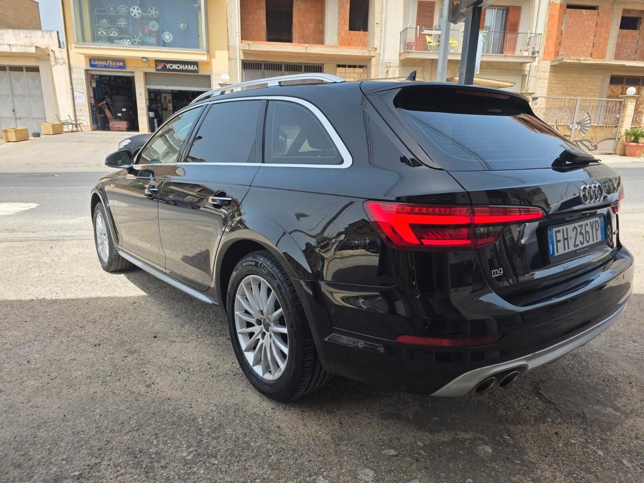 Audi A4 allroad 2.0 TDI 190 CV Aut. TETTO APR. LED