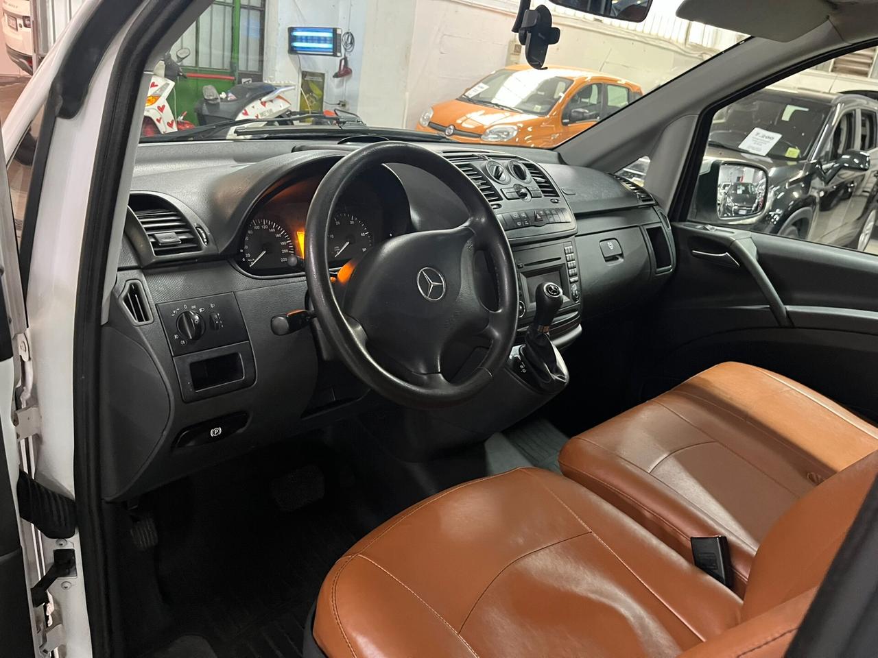 Mercedes Viano 2.2 CDI, cambio automatico, 9 POSTI