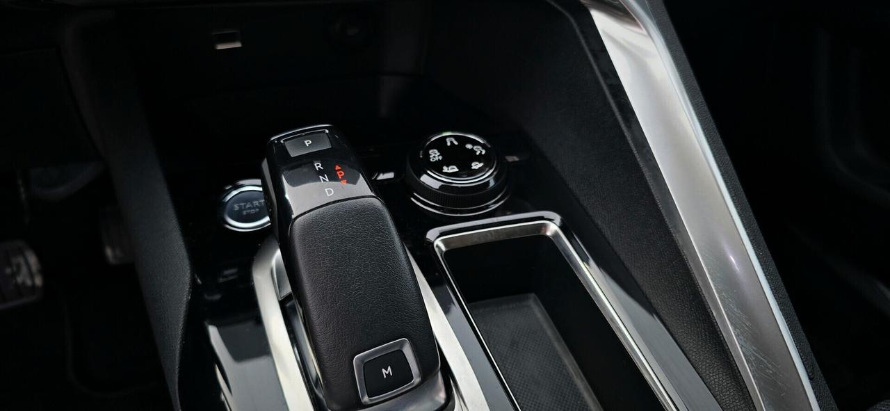 Peugeot 3008 PureTech 130 S&S Allure - 2018