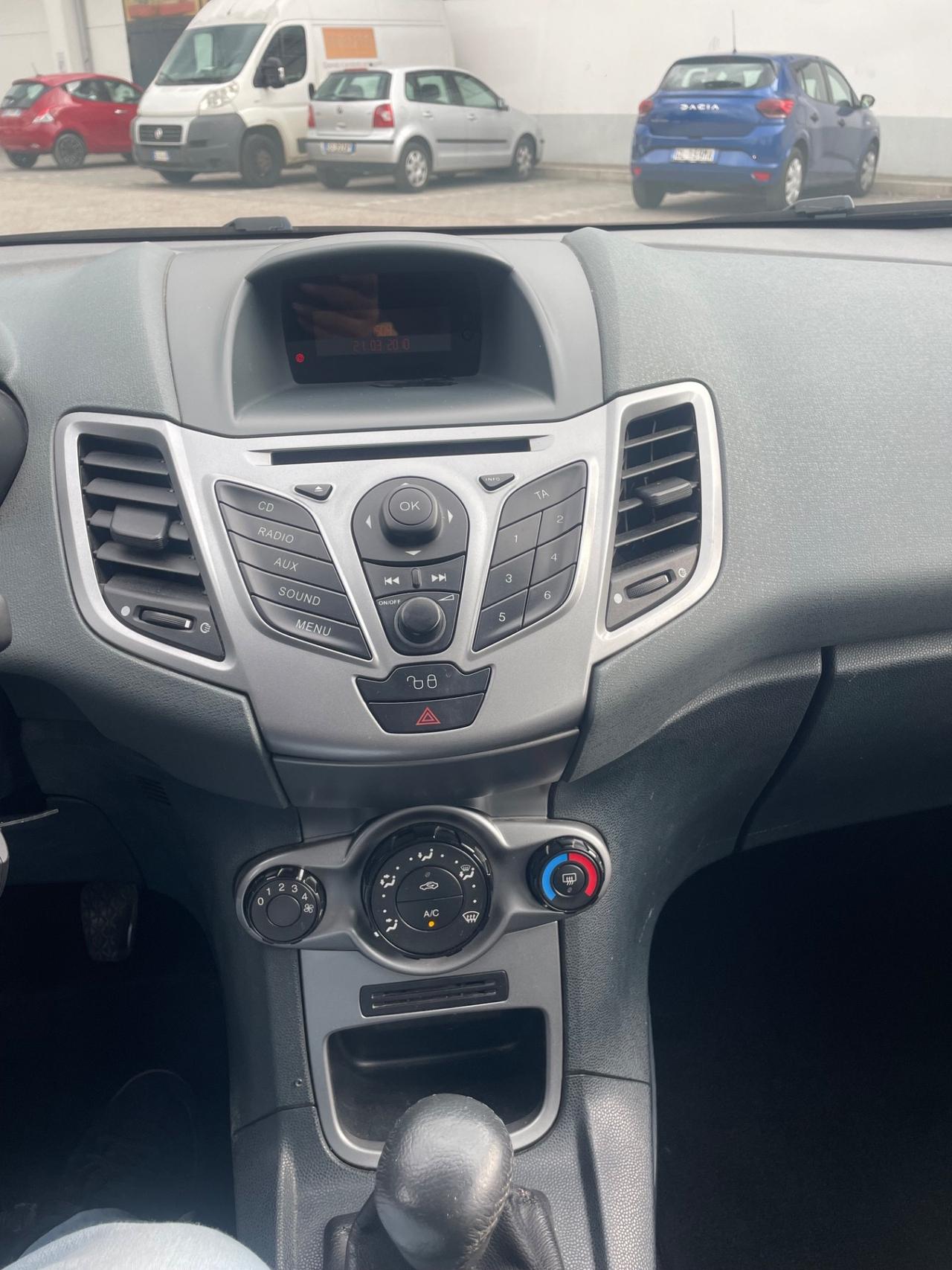 Ford Fiesta 1.4 TDCi 5p. Titanium x neo patentati