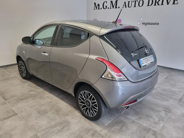 LANCIA Ypsilon 1.2 69 CV 5 porte S&S Platinum