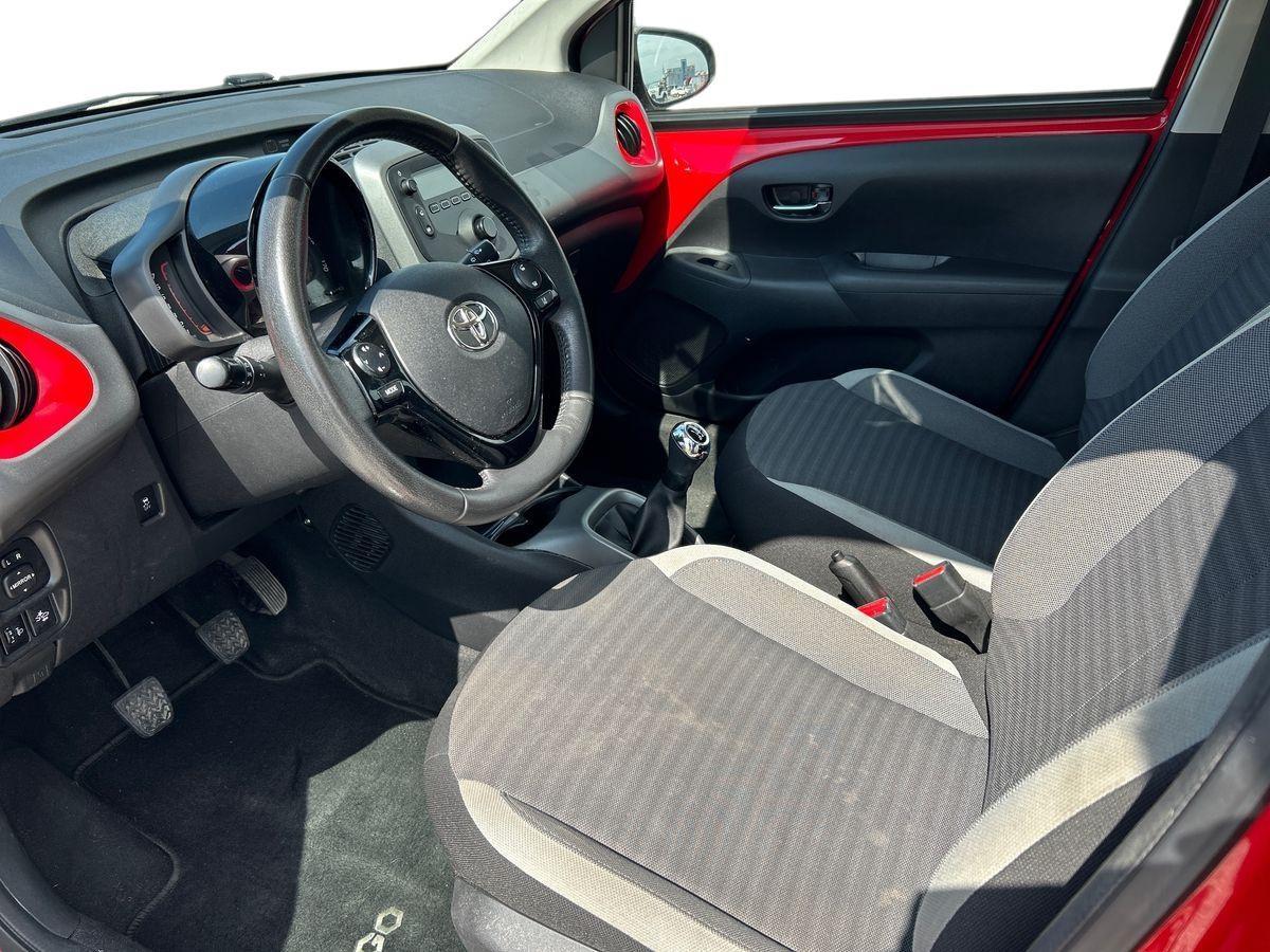 TOYOTA Aygo 2ª serie - Aygo Connect 1.0 VVT-i 72 CV 5 porte x-cool