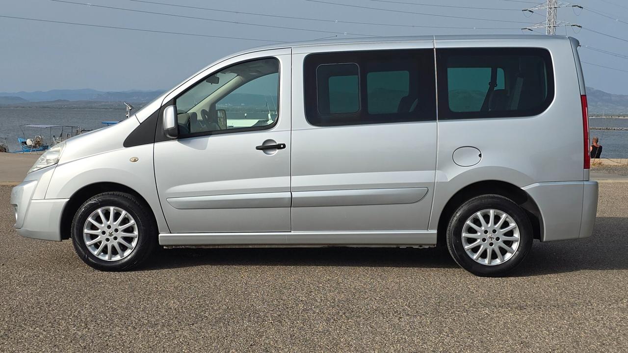 Peugeot Expert Tepee 2.0 HDi 120CV Pedana disabili 8 Posti