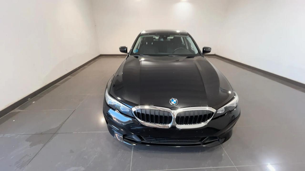 bmw 318d Sport 150cv auto