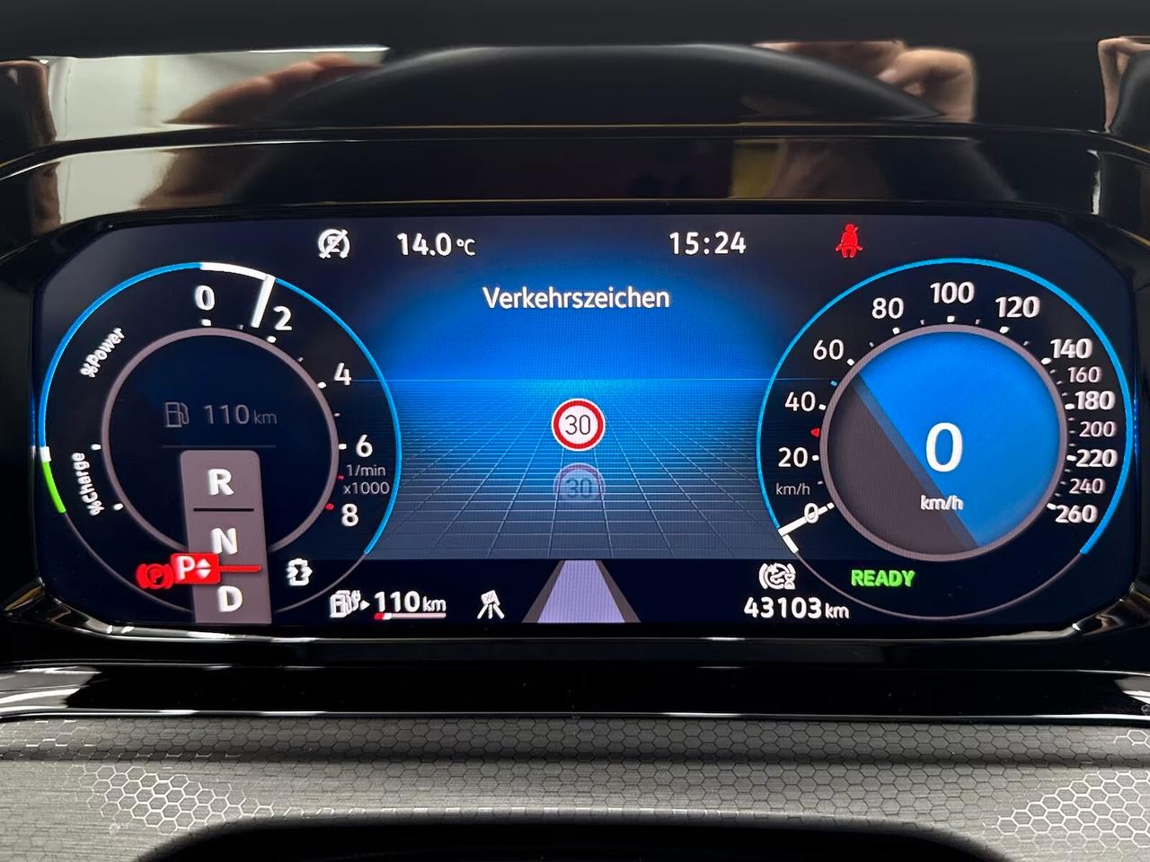 Volkswagen Golf 1.4 Plug-In Hybrid DSG GTE 245 full ,led ,